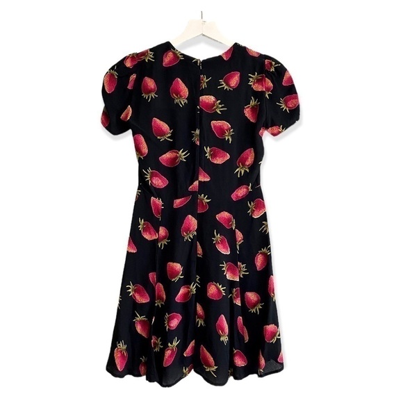 Reformation Koa mini dress, strawberry, size 2P - Picture 3 of 15